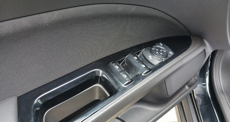Ford Mondeo cena 57900 przebieg: 28288, rok produkcji 2015 z Maszewo małe 781